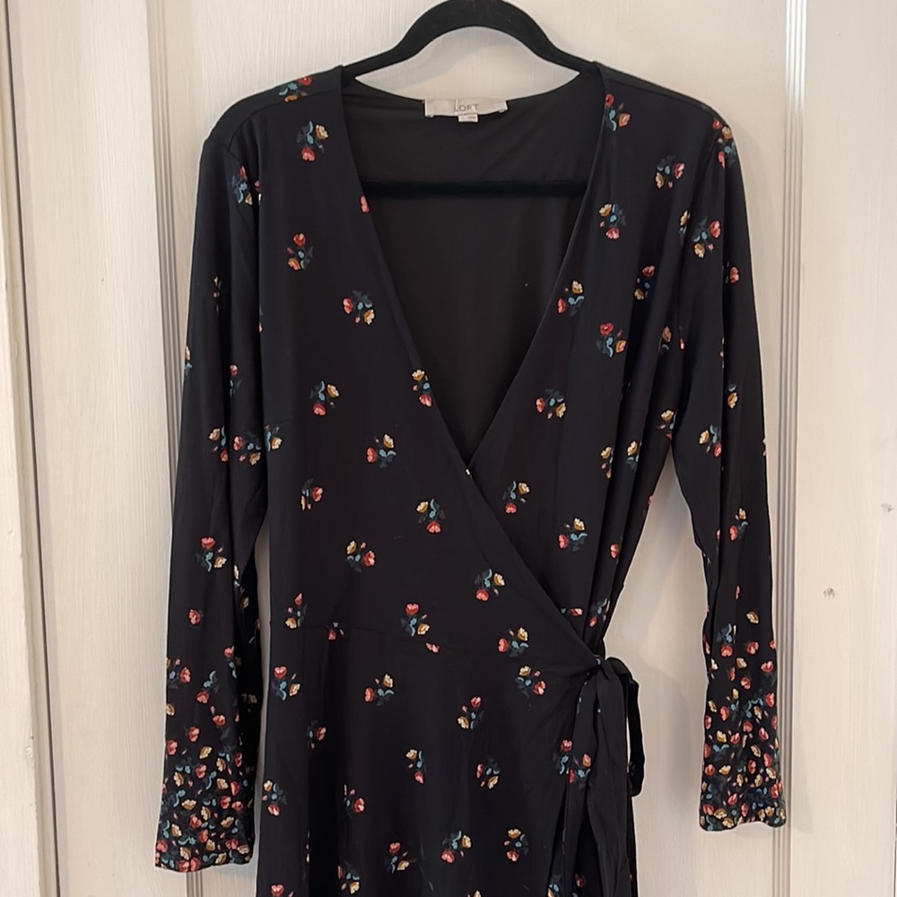 Women's Black Floral Wrap Dress - Picture 2 of 9